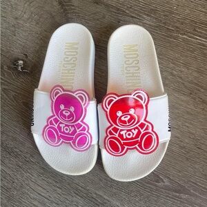 Moschino Kids White Slides with Pink and Red Bear Design